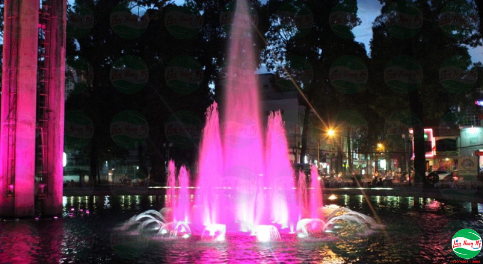 Đài phun nước Hồ Con Rùa